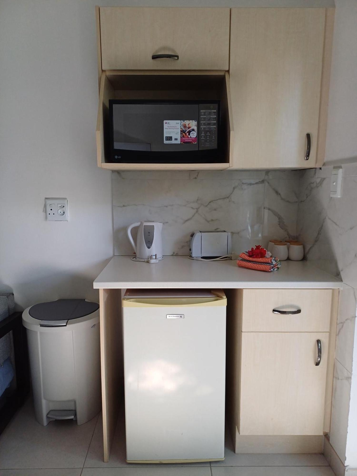 Capbon Guesthouse Віндгук Екстер'єр фото