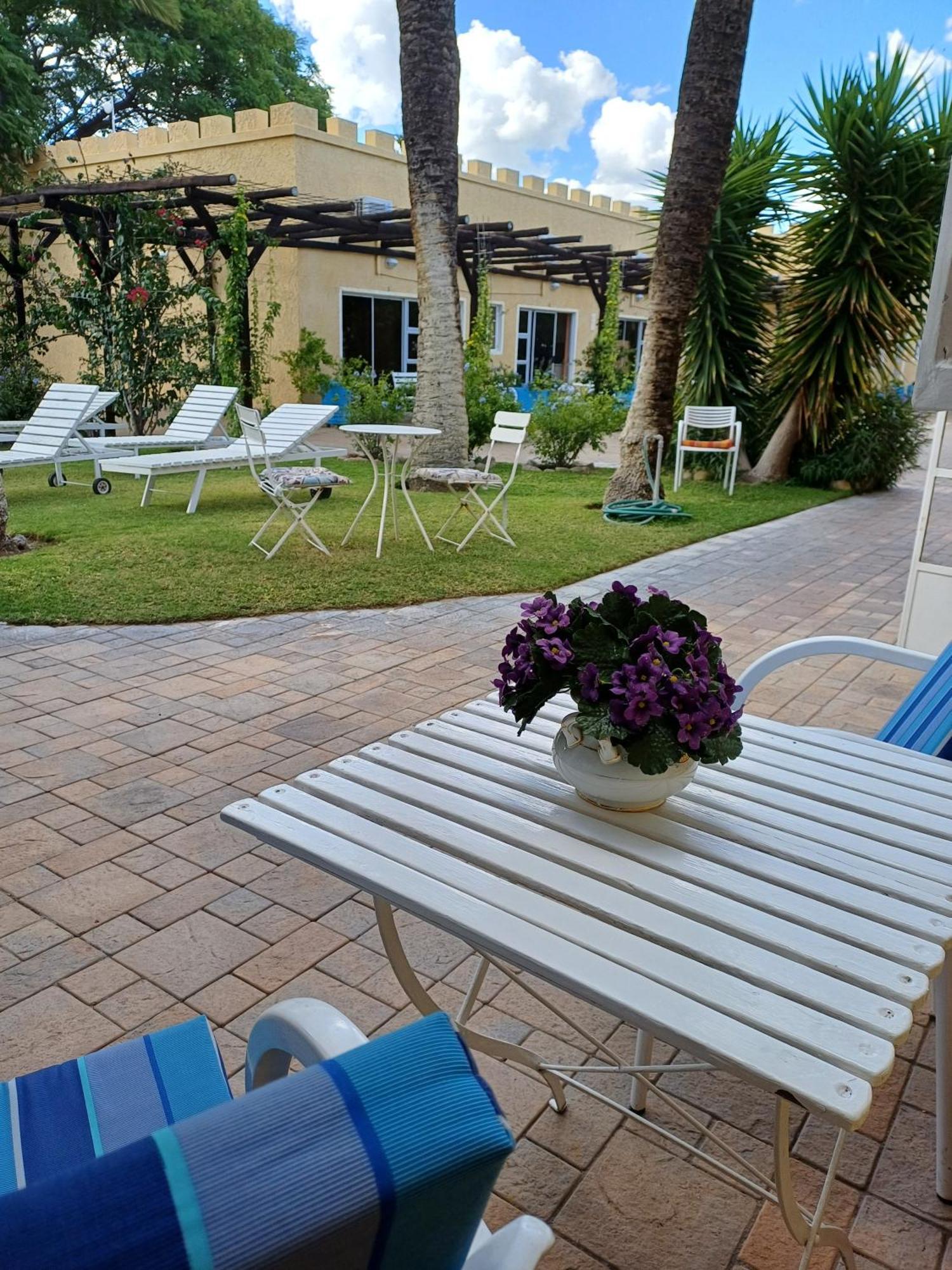 Capbon Guesthouse Віндгук Екстер'єр фото